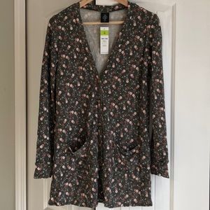 Pretty and soft floral cardigan